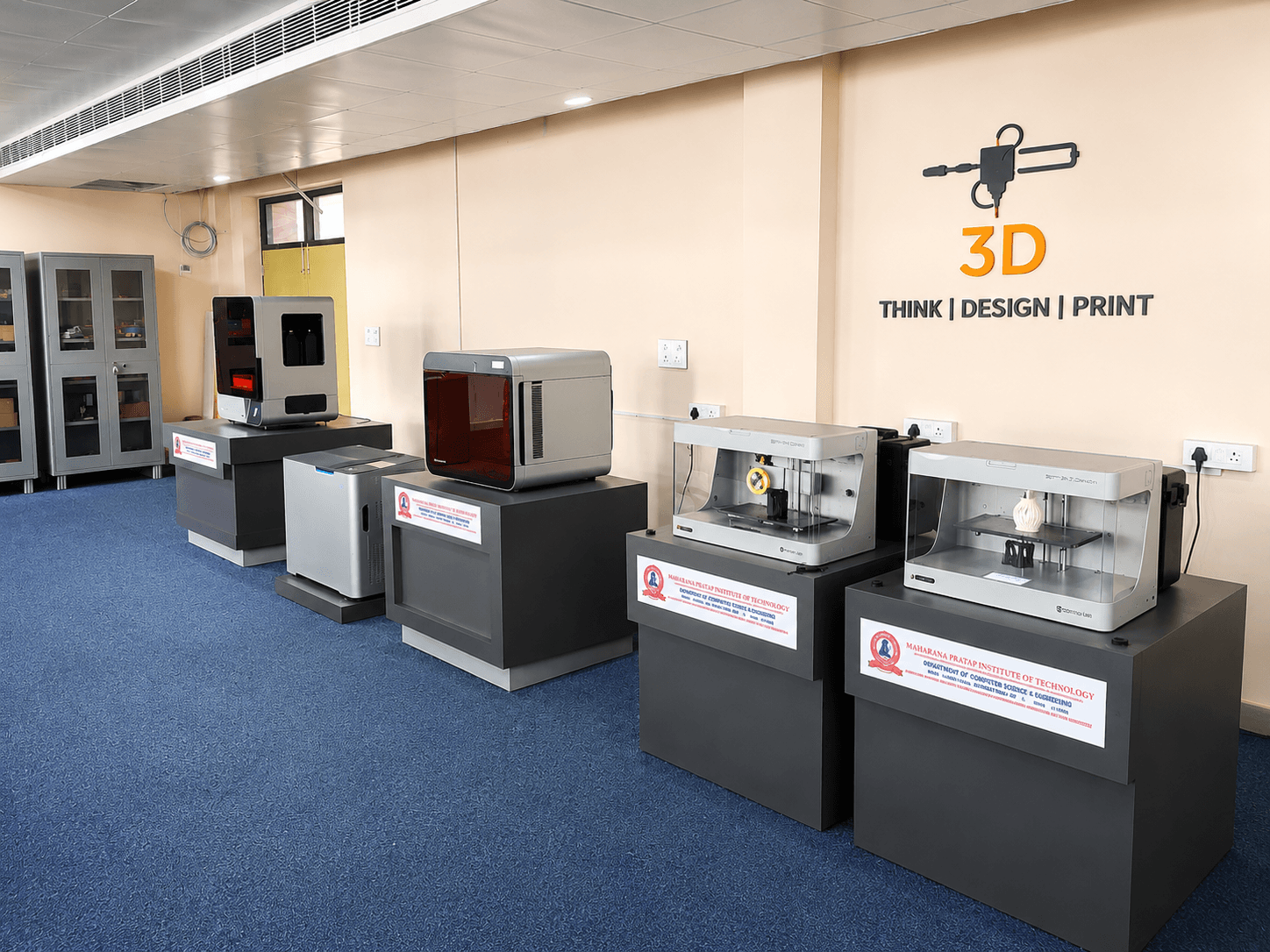 Equipment at the 3D Printing Lab
